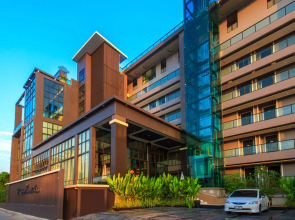 Hamilton Grand Residence