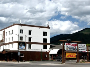 Colter's Lodge