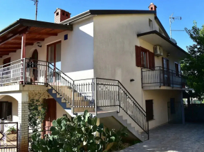 Apartment Take a Look