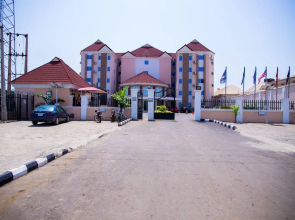 GPinnacle Suites