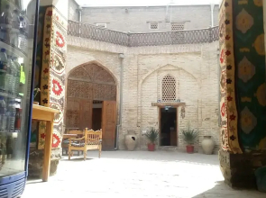 Miraziz Ambari