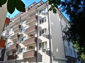 Central Apartment 4