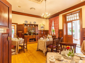 Courtyard Hotel Arcadia