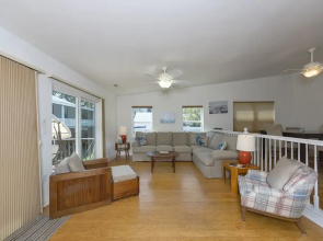 Harbor Delight On The Bay - Private Sandy Beach! 4 Bedroom Home by RedAwning