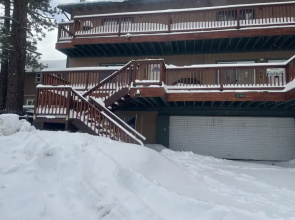 Brownie Bungalow - Enjoy This Super Cute Condo Within A Short Walking Distance To Snow Summit! 2 Bedroom Condo