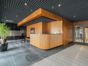 Modern Apartment With Parking by Renters