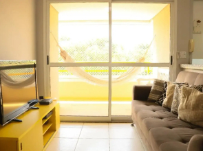 Apto 2 dormitórios à 400 m da Praia de Riviera de São Lourenço - com serviço de praia