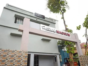 Hillside Magnum by OYO Rooms