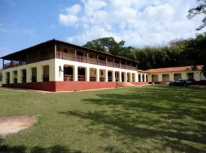 Pousada H Sarapuí