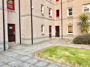 Find "DWELLCOME HOME Ltd" site for 10oo10 assurance from past guests - Immaculate Central 2 bedroom King & Double 1st floor Apartment with free allocated auto barrier off street parking, fast broadband Miles better than a hotel