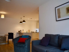 Modern and Stylish 2 Bedroom Apartment in Manchester