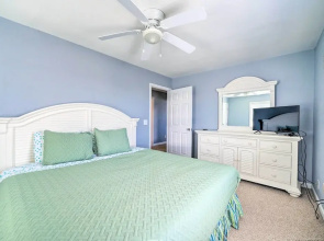 Spacious North Topsail Family Home With 2 Decks