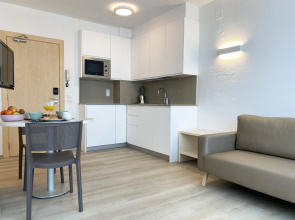 Atenea Park - Suites Apartments