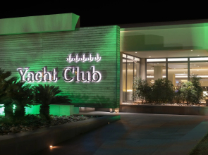 Yacht Club
