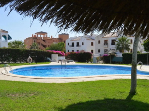 Villamartin, lovely 2 bed house, short walk to the Plaza.