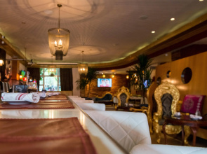 Catalina Hotel & Beach Club