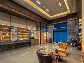 Days Hotel By Wyndham Weihai Huoju Eight Street