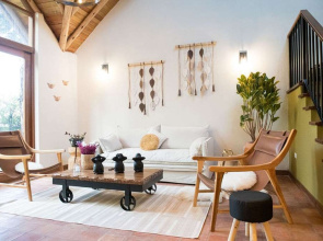 w Tranquil 2BR Riverside Villa in Sacred Valley