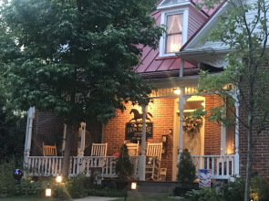 Historic Iron Horse Inn