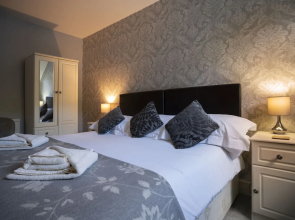 Lyndale Guest House