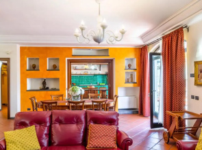 Villa Gialla