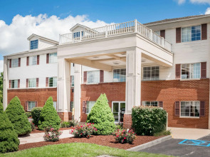 Days Inn by Wyndham Norton
