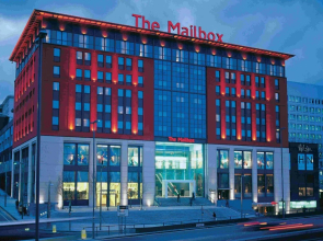 Tudors eSuites Birmingham Apartments with Gated Parking