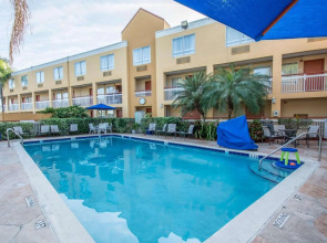 Quality Inn Miami Airport - Doral