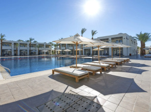 Reef Oasis Beach Resort