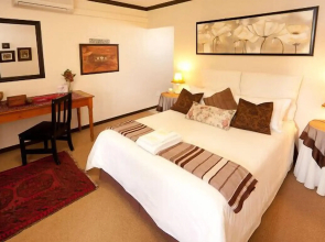 Cunningham Cottage Guest House