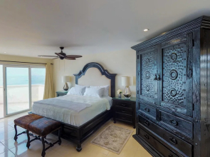 Lighthouse and Ocean Views at Villa Playamar