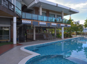 The Tamnan Pattaya Hotel & Resort