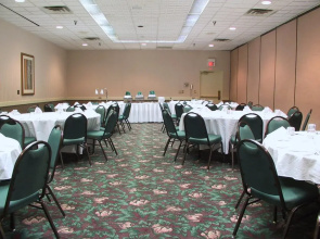 Clarion Hometown Inn