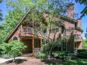 Spacious 2 Bed At Crystal Mountain Resort 2 Bedroom Condo by RedAwning