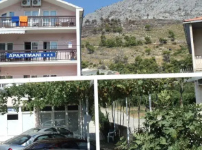 Apartments Mihovil
