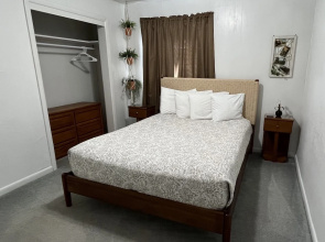 Cascade Motel