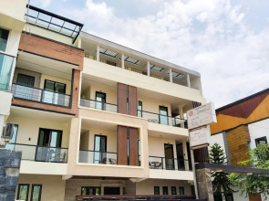 Yayah Guest House Syariah by Cocotel