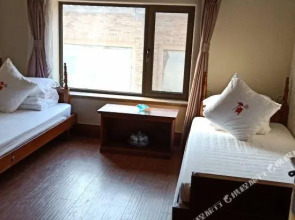 Daily Mega Holiday Hotel