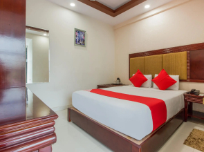 OYO Flagship 44264 Mythri Guest House
