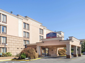 Howard Johnson by Wyndham Suffern