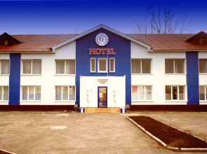 Guris Hotel - Hostel