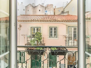 Unique and Stylish Flat in Historic Lisbon