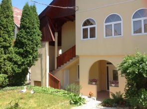 Attila Villa