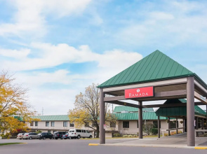 Ramada Plymouth Hotel And Conference Center