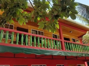 Las Palmeras Hotel