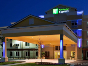 Holiday Inn Express & Suites Palm Bay by IHG