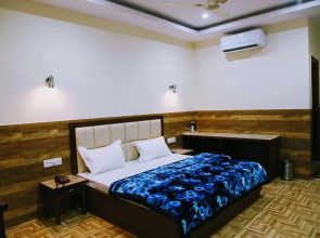 Hotel Vishnu Inn Dehradun by Goroomgo