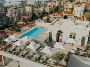 Infinity Hotel & More