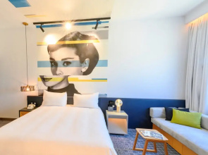 Studio One Hotel