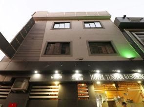 OYO 10414 Hotel Tushar Residency